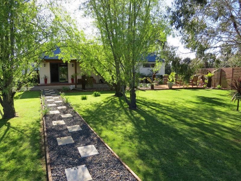 137 Binalong Bay Road, St Helens TAS 7216