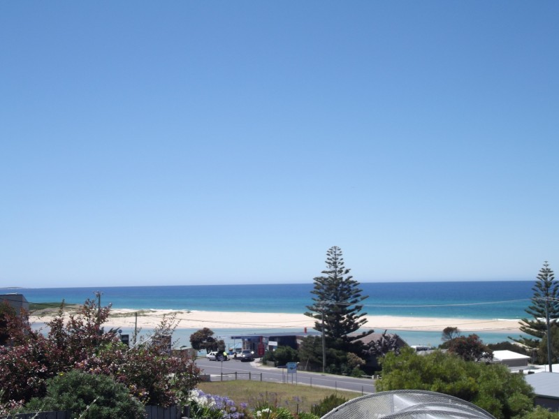 176 Scamander Avenue, Scamander TAS 7215