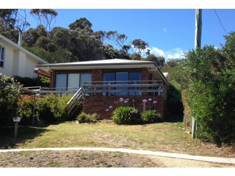 60 Main Road, Binalong Bay TAS 7216
