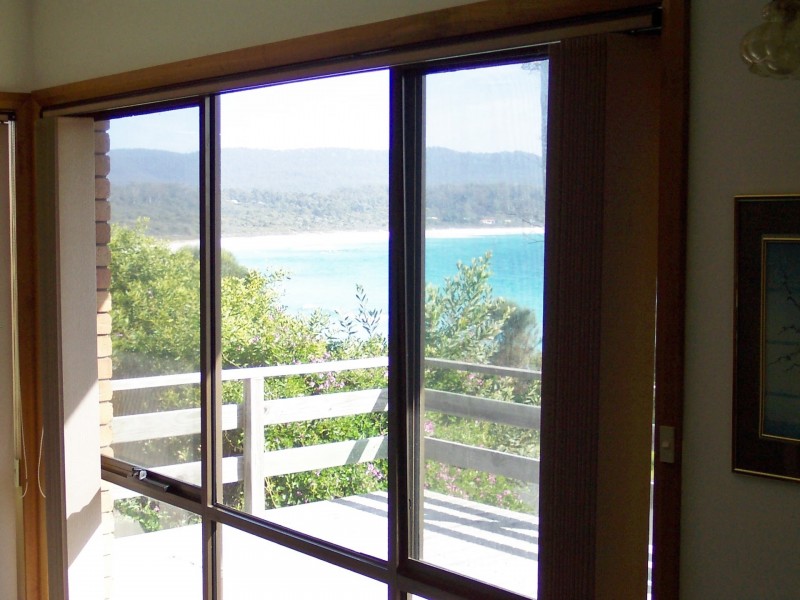 60 Main Road, Binalong Bay TAS 7216