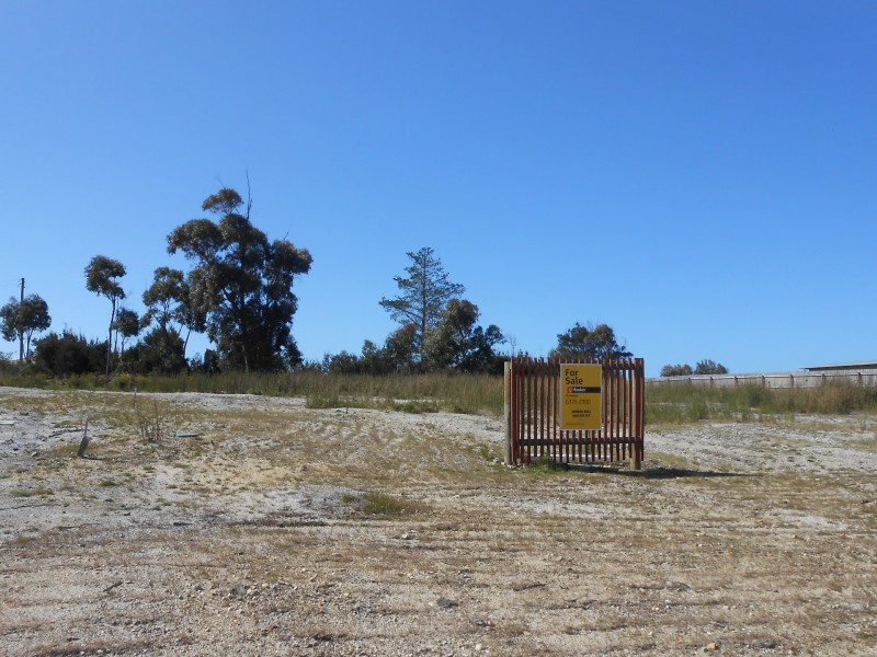 8 Malibu Street, Scamander TAS 7215