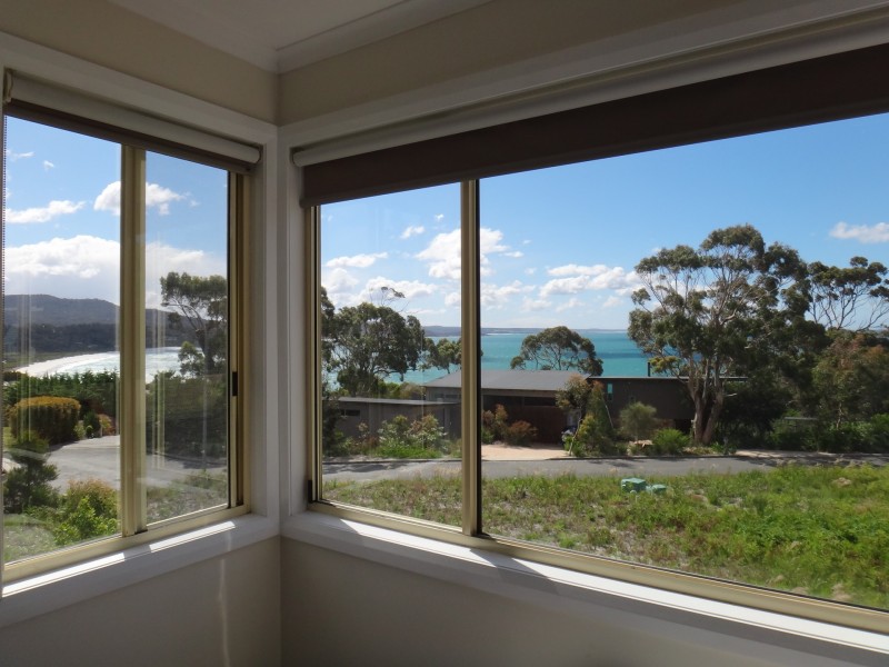 34 Highcrest Avenue, Binalong Bay TAS 7216