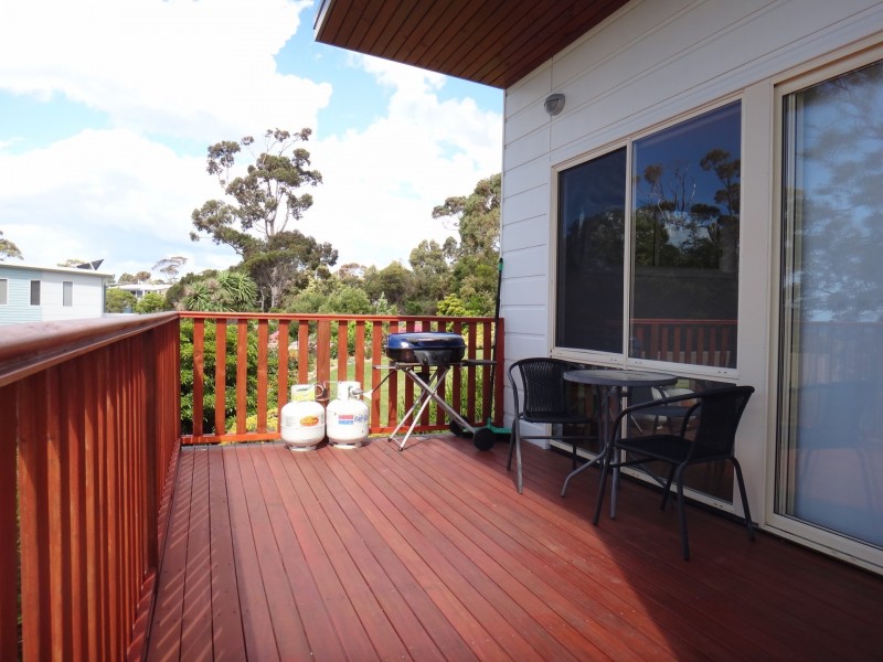 34 Highcrest Avenue, Binalong Bay TAS 7216