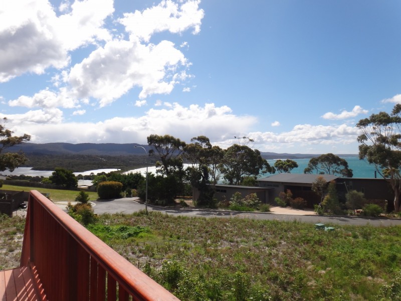 34 Highcrest Avenue, Binalong Bay TAS 7216