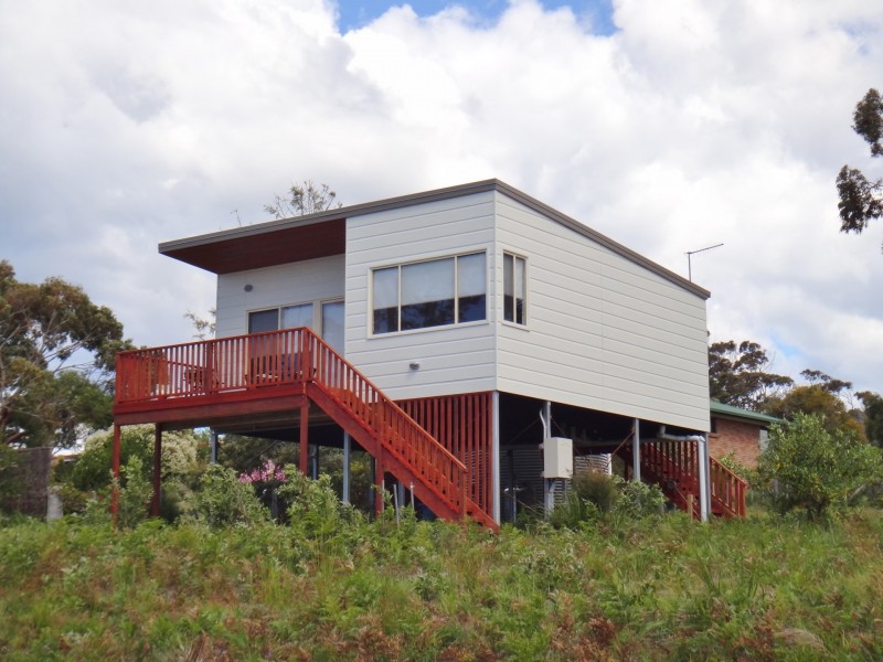 34 Highcrest Avenue, Binalong Bay TAS 7216
