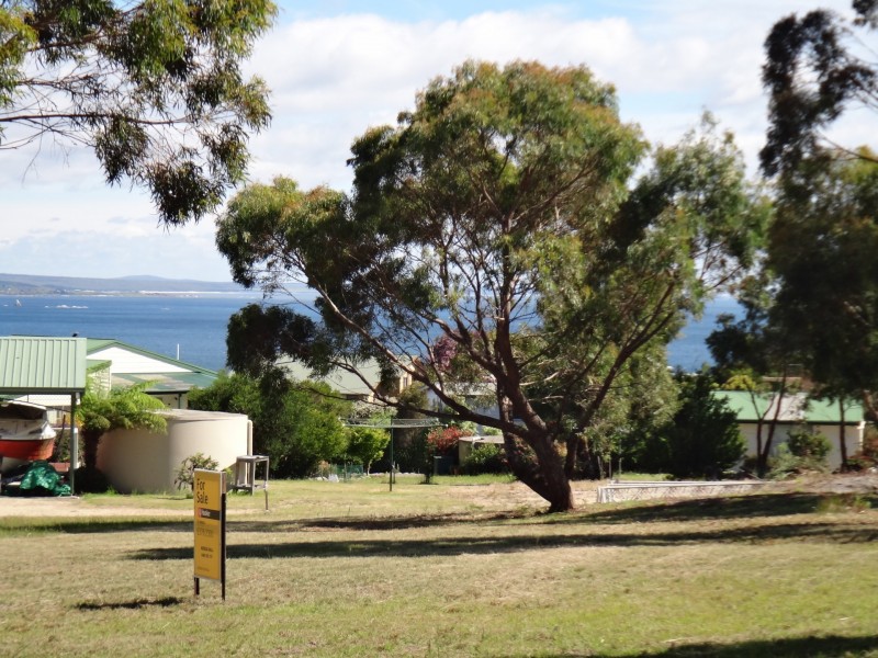 1/36 Coffey Drive, Binalong Bay TAS 7216