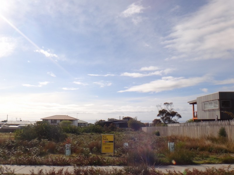 13 Freshwater Street, Beaumaris TAS 7215