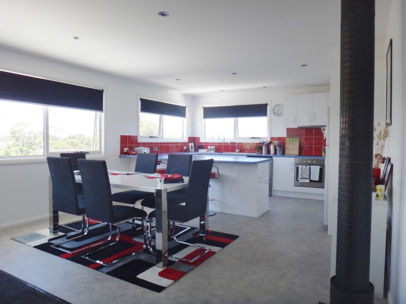 9 Bayvista Rise, St Helens TAS 7216