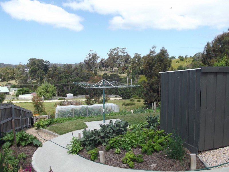 9 Bayvista Rise, St Helens TAS 7216