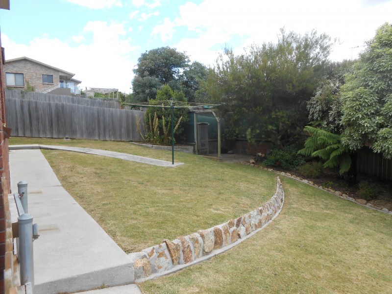 16 Erythos Grove, St Helens TAS 7216