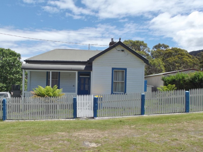 9 Alexander Street, Cornwall TAS 7215