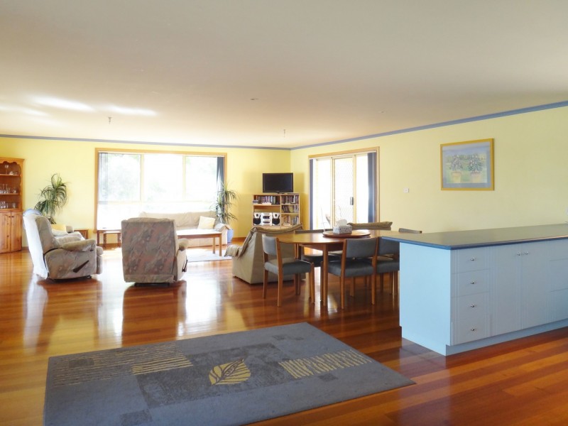 6 Richard Court, Akaroa TAS 7216