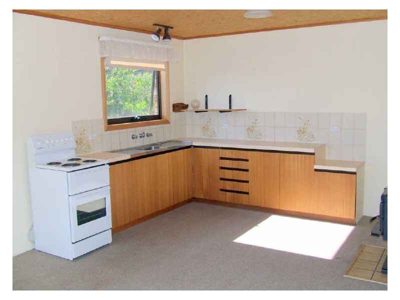 186 Main Road, Binalong Bay TAS 7216