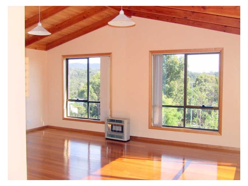 186 Main Road, Binalong Bay TAS 7216