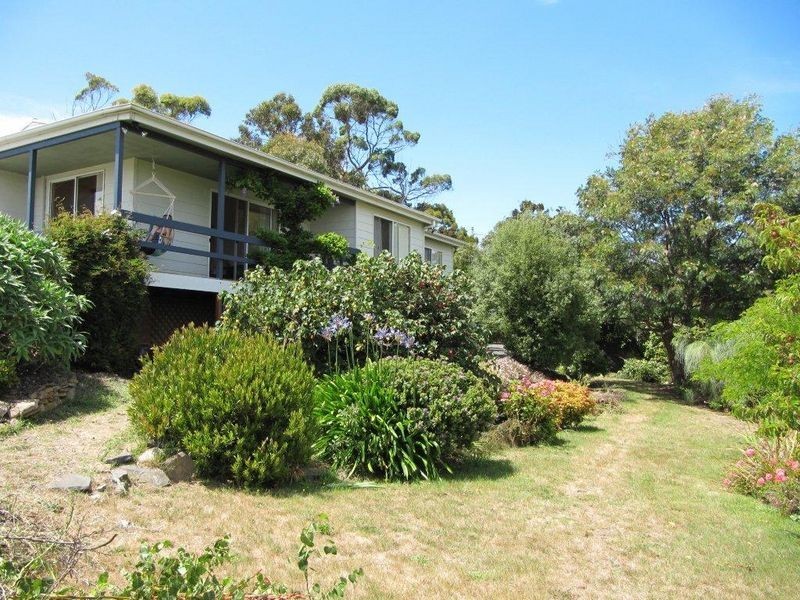 18 Coffey Court, Binalong Bay TAS 7216
