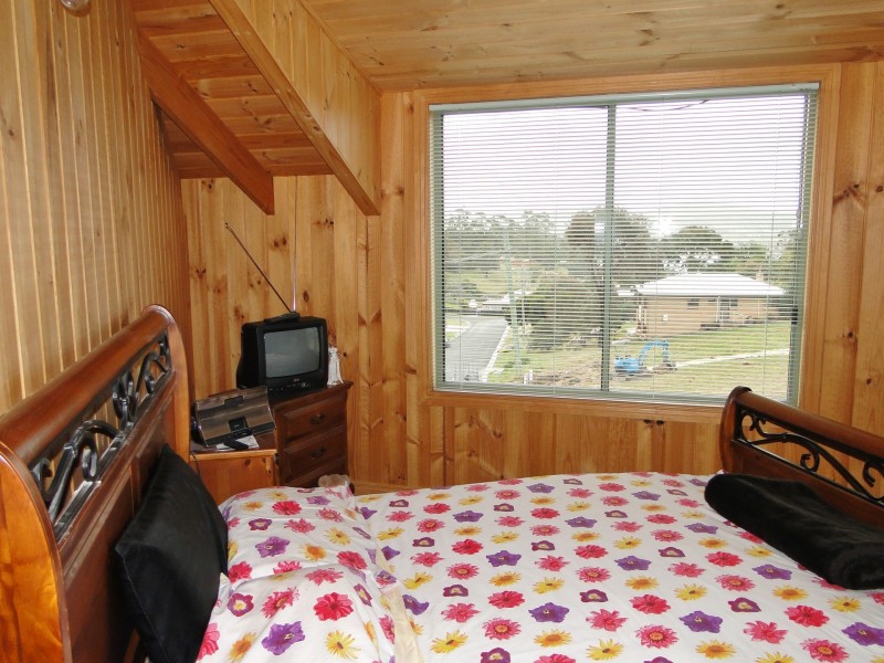 17 Erythos Grove, St Helens TAS 7216