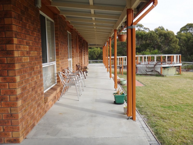 10 Cray Court, Binalong Bay TAS 7216