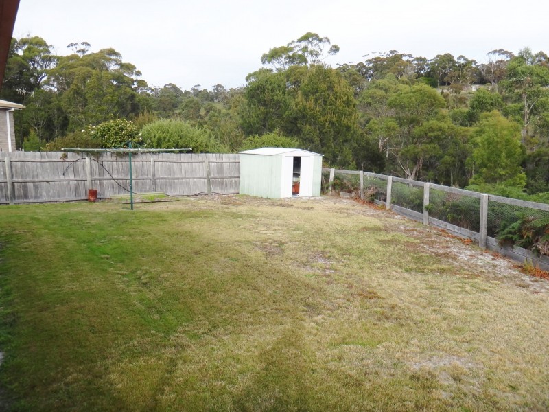 10 Cray Court, Binalong Bay TAS 7216