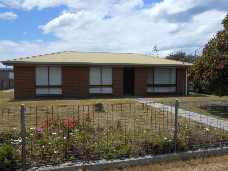 1 Byatt Court, Scamander TAS 7215