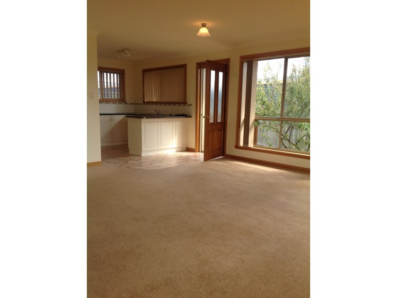 2/13 Cameron Street, St Helens TAS 7216