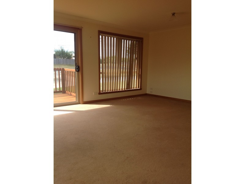 2/13 Cameron Street, St Helens TAS 7216