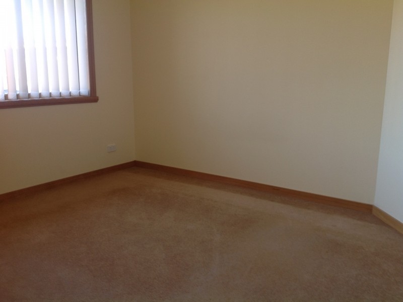 2/13 Cameron Street, St Helens TAS 7216