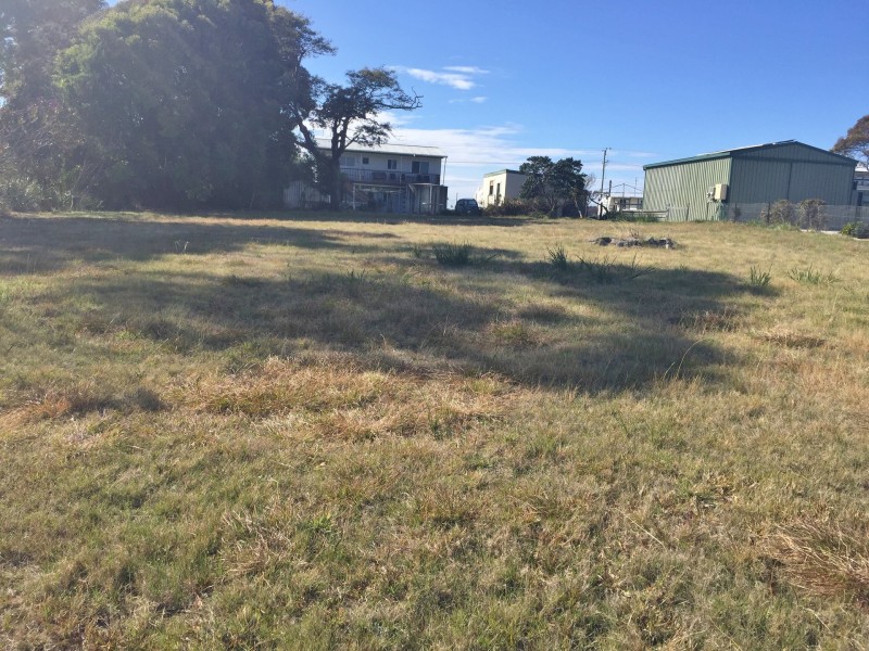 1 Barnett Close, Binalong Bay TAS 7216