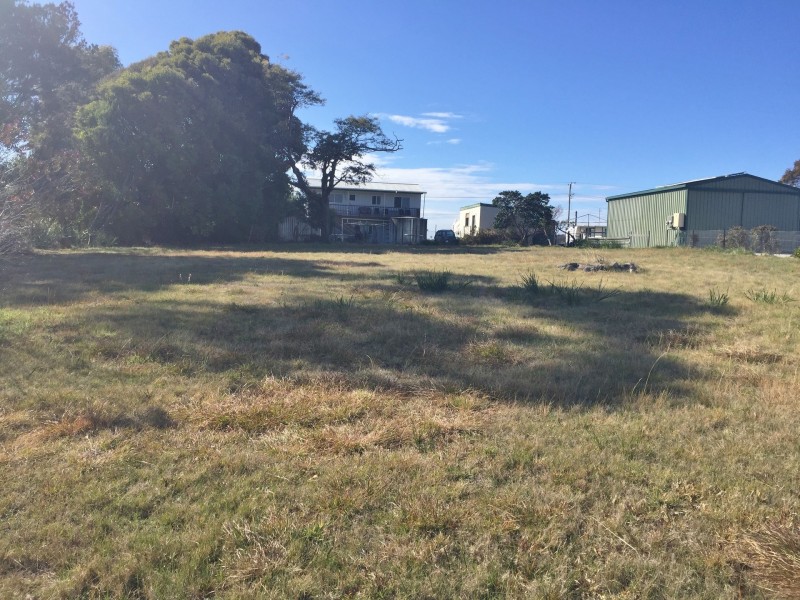 1 Barnett Close, Binalong Bay TAS 7216