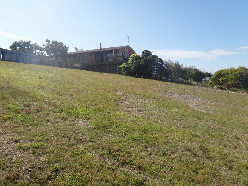 96 Scamander Avenue, Scamander TAS 7215