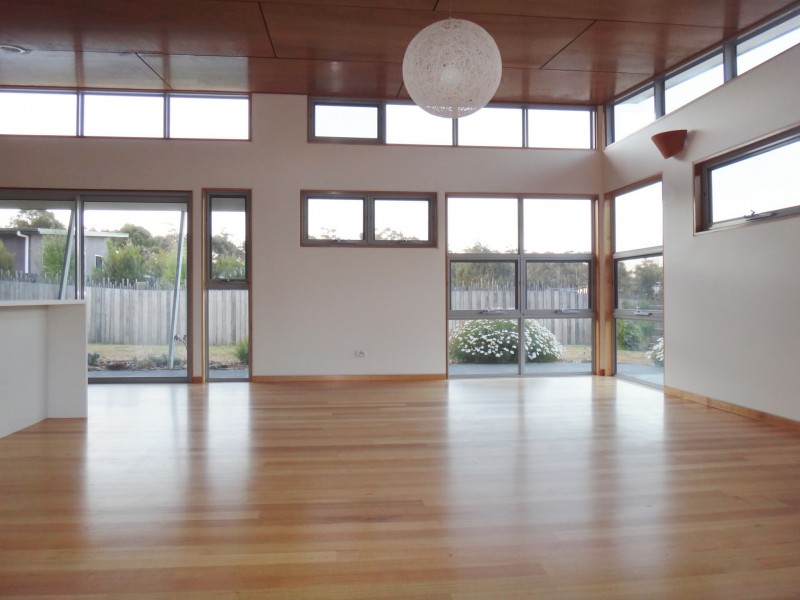 Unit 1/1 Oberon Place, Scamander TAS 7215