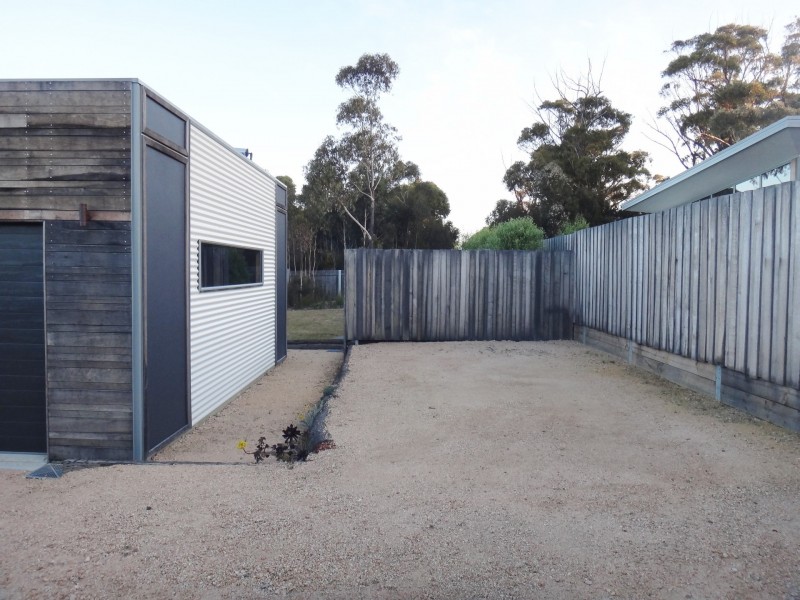 Unit 1/1 Oberon Place, Scamander TAS 7215