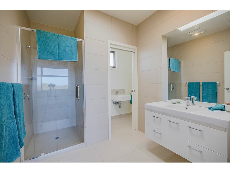 96 Tasman Highway, Beaumaris TAS 7215