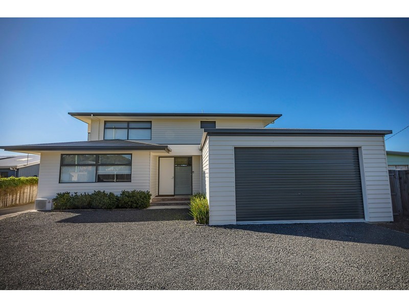 96 Tasman Highway, Beaumaris TAS 7215