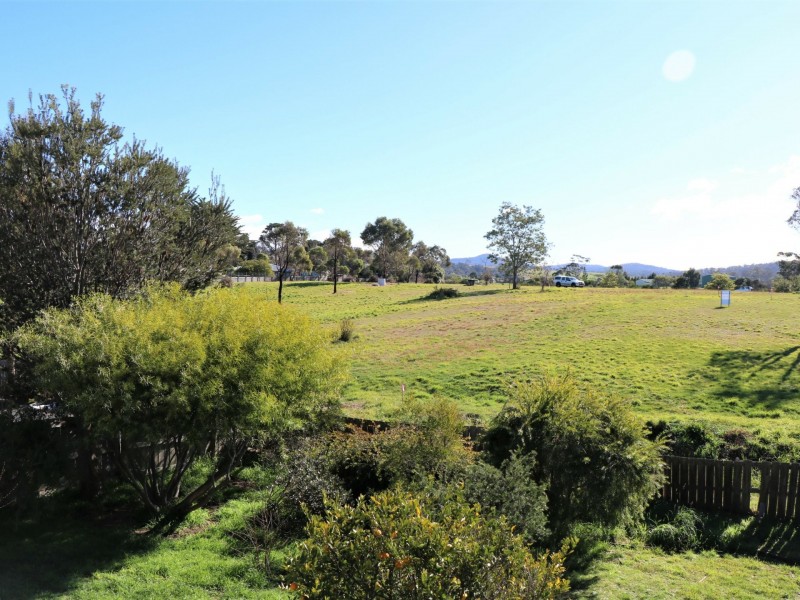 12 Lindsay Parade, St Helens TAS 7216