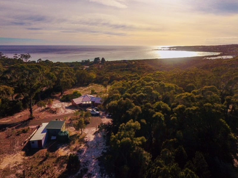 10 Lyall Road, Binalong Bay TAS 7216