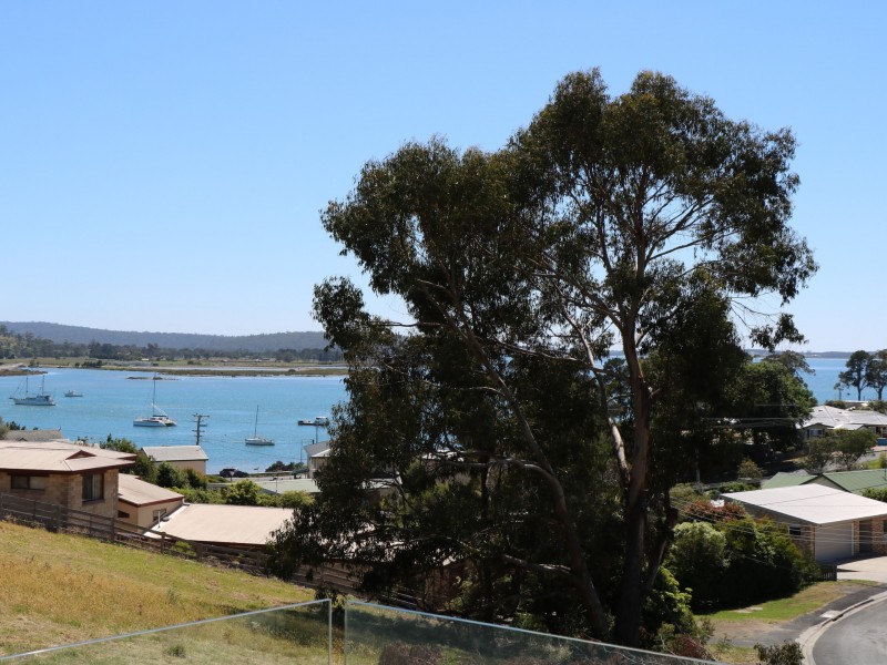 18 Kismet Place, St Helens TAS 7216