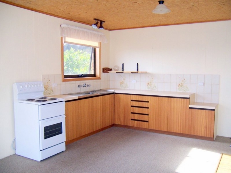 186 Main Road, Binalong Bay TAS 7216
