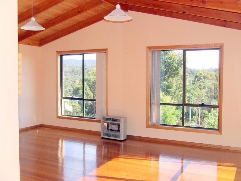 186 Main Road, Binalong Bay TAS 7216