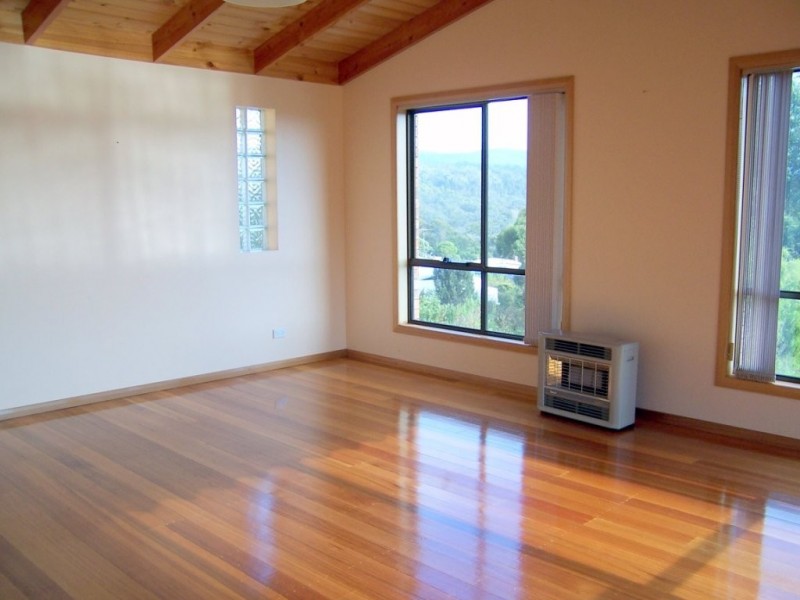 186 Main Road, Binalong Bay TAS 7216