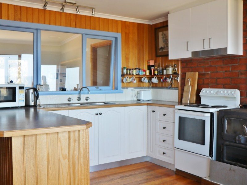 22354 Tasman Highway, Falmouth TAS 7215