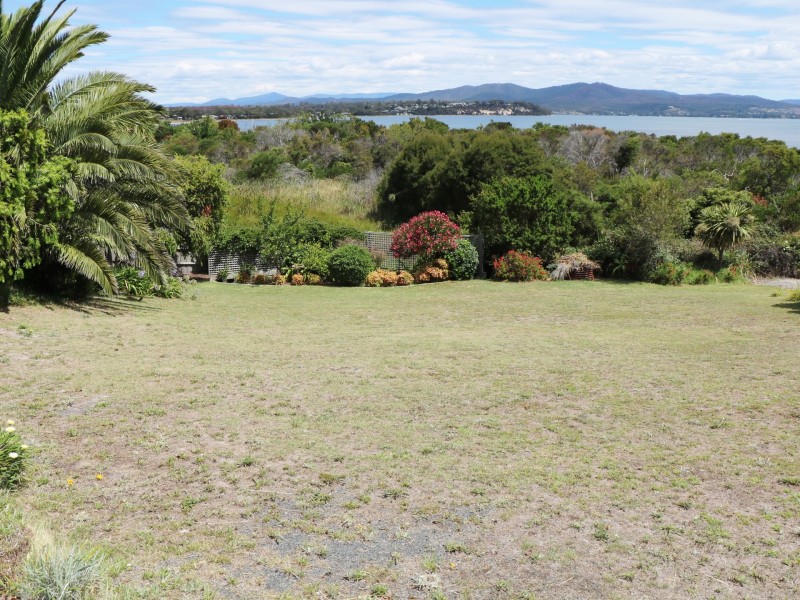 2 Kiama Parade, Akaroa TAS 7216