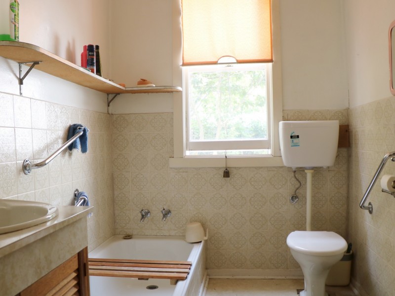 38 Medeas Cove Esplanade, St Helens TAS 7216