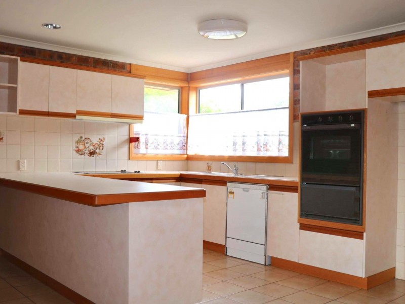 16 Pacific Drive, Binalong Bay TAS 7216