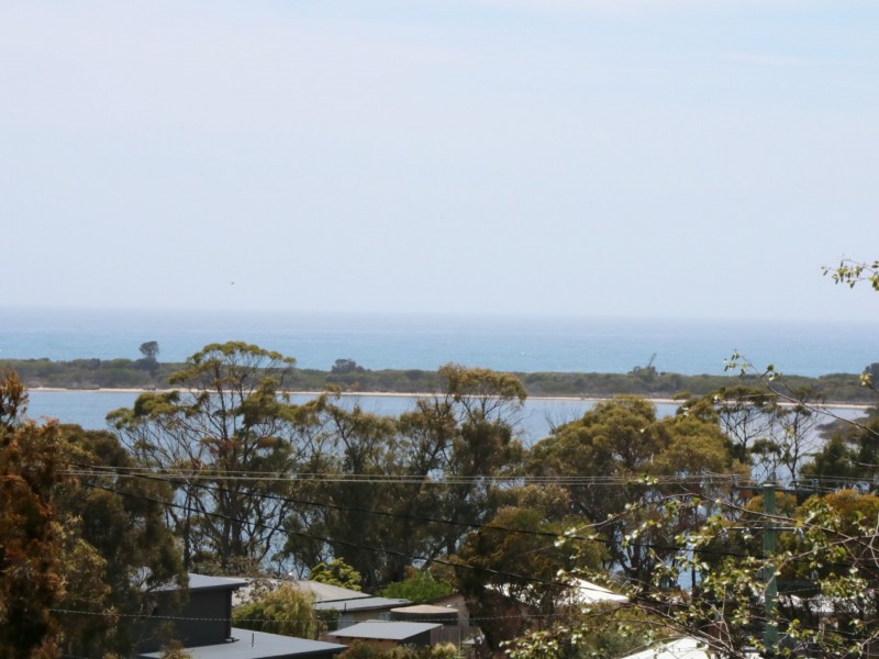 188 Main Road, Binalong Bay TAS 7216