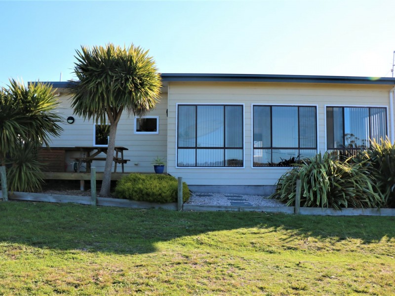 9 Halcyon Grove, St Helens TAS 7216