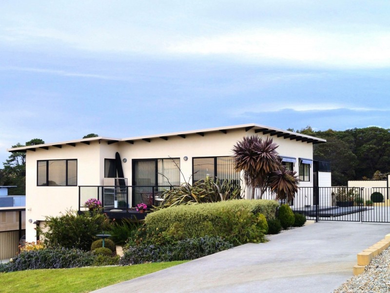 57 Lawry Heights, St Helens TAS 7216