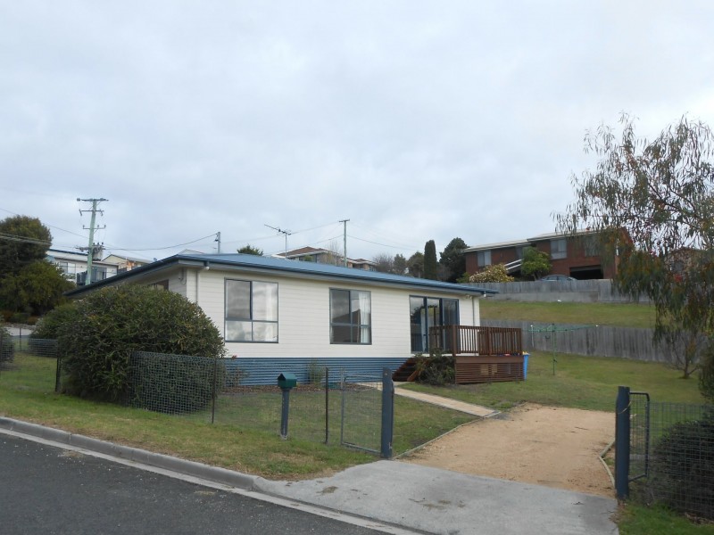 12 Erythos Grove, St Helens TAS 7216