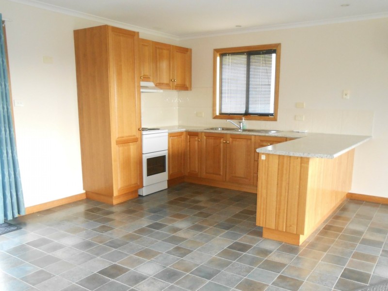12 Erythos Grove, St Helens TAS 7216