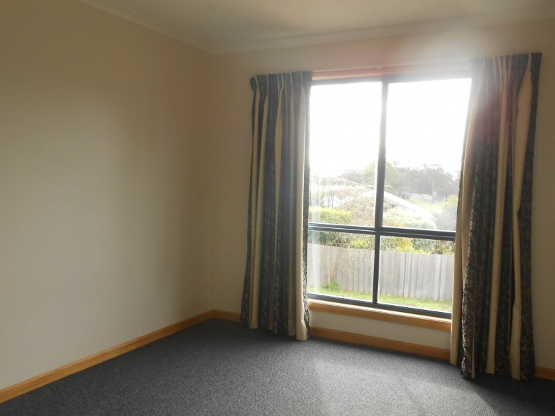 12 Erythos Grove, St Helens TAS 7216