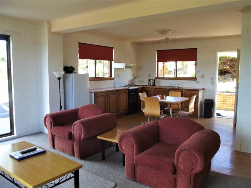 4/6 Wattle Drive, Scamander TAS 7215